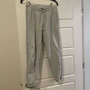 Aritzia/TNA Classic Sweatpants